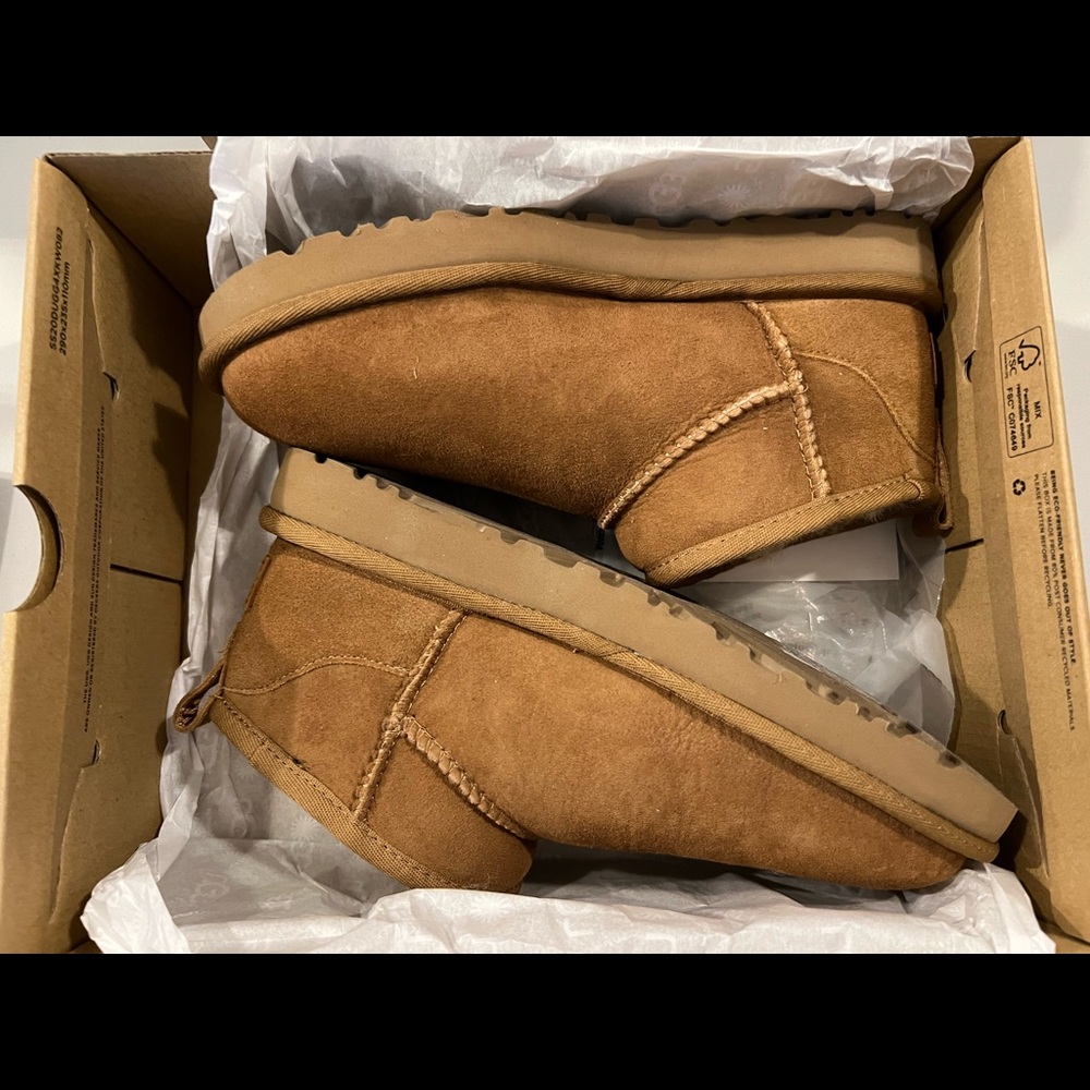 UGG chestnut ultra mini